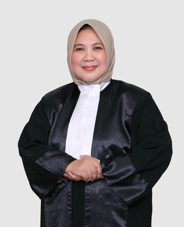 Dr. Ratna Indayun, SH., MH