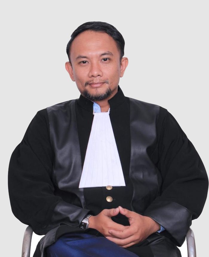 Dr. Selamet Riyadi, SH., MH